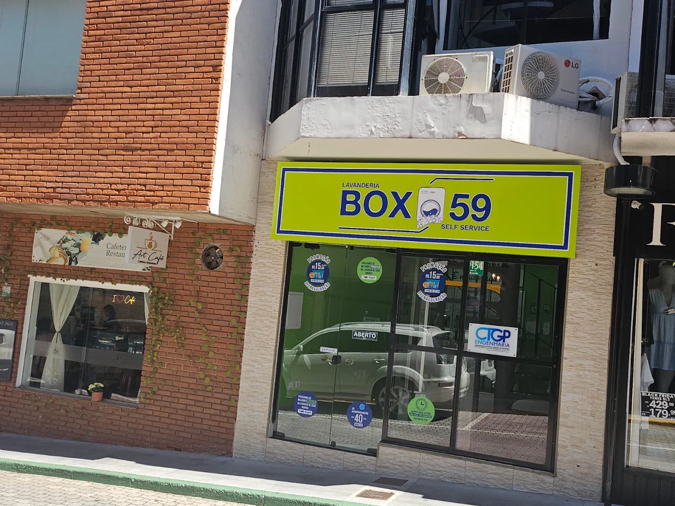Área externa da Box 59 Lavanderia Alphaville
